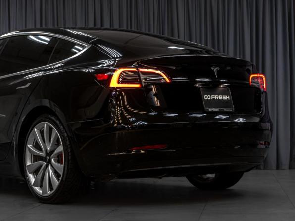 Tesla Model 3 I с пробегом 2019 года, цена 2 899 000 рублей, 84199 км, седан, Автокод Объявления