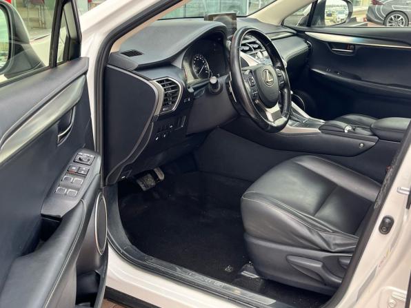 Lexus NX I Рестайлинг с пробегом 2018 года, цена 2 390 000 рублей, 261496 км, внедорожник, Автокод Объявления