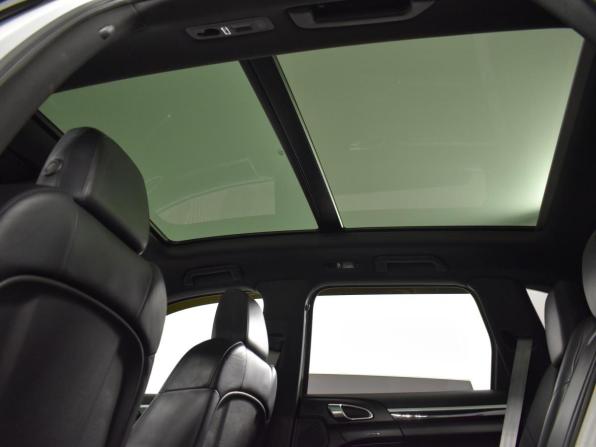 Porsche Cayenne II (958) с пробегом 2012 года, цена 2 149 900 рублей, 199828 км, внедорожник, Автокод Объявления