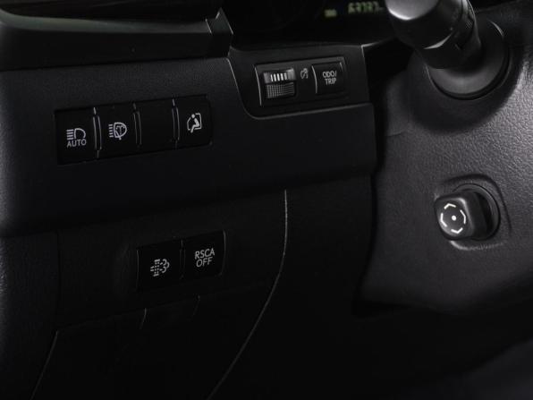 Lexus LX III Рестайлинг 2 с пробегом 2018 года, цена 9 860 000 рублей, 63737 км, внедорожник, Автокод Объявления
