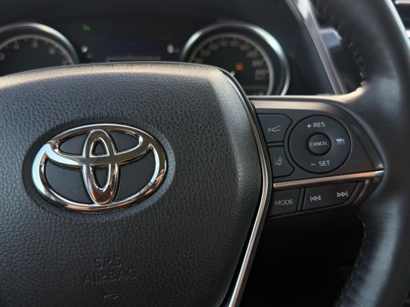 Toyota Camry VIII (XV70) с пробегом 2019 года, цена 2 570 000 рублей, 103502 км, седан, Автокод Объявления