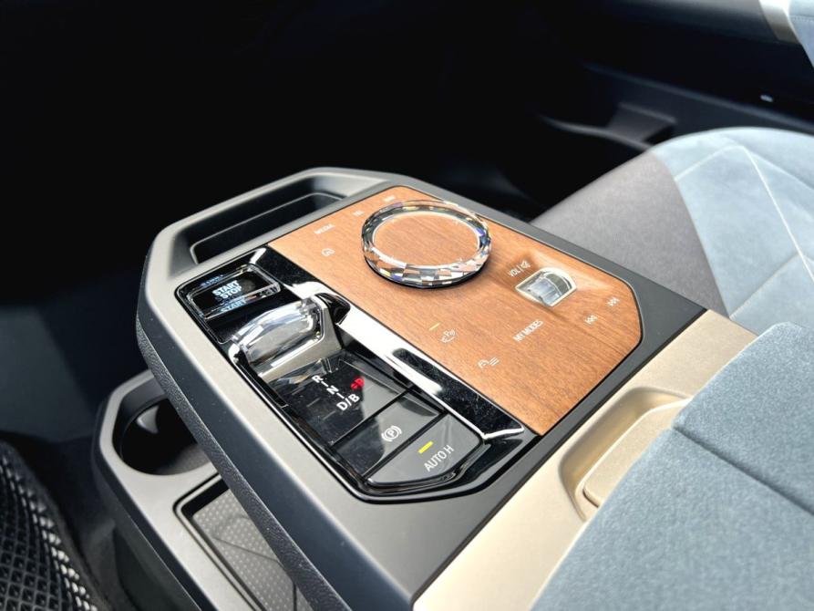 BMW iX I (I20) Пермь  - изображение 31