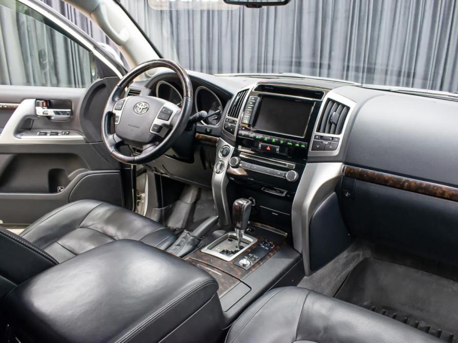 Toyota Land Cruiser 200 Series Рестайлинг 1 Москва  - изображение 12