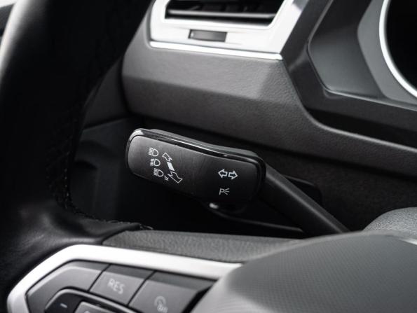 Volkswagen Tiguan II Рестайлинг с пробегом 2021 года, цена 2 840 000 рублей, 46482 км, внедорожник, Автокод Объявления