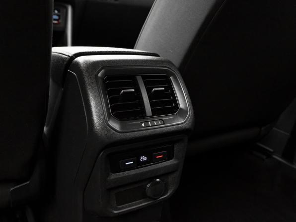 Volkswagen Tiguan II Рестайлинг с пробегом 2021 года, цена 1 990 000 рублей, 154877 км, внедорожник, Автокод Объявления