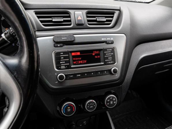 Kia Rio III Рестайлинг с пробегом 2016 года, цена 1 080 000 рублей, 159027 км, седан, Автокод Объявления