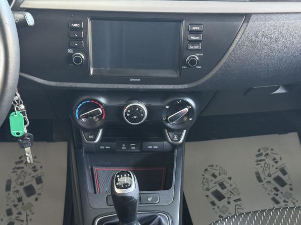 Kia Rio IV с пробегом 2017 года, цена 1 080 000 рублей, 219313 км, седан, Автокод Объявления