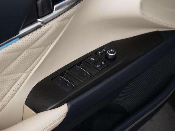 Toyota Camry VIII (XV70) Рестайлинг с пробегом 2021 года, цена 3 400 046 рублей, 90162 км, седан, Автокод Объявления