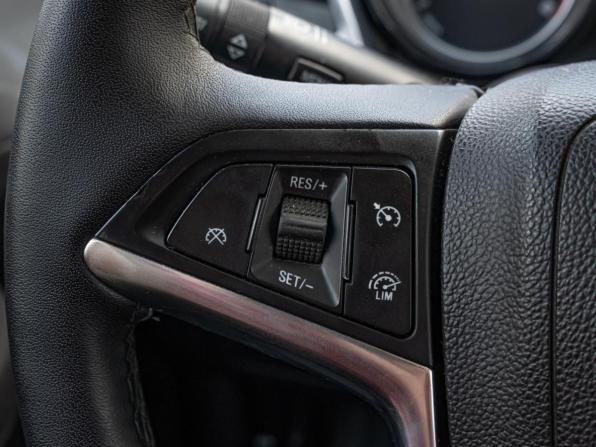 Opel Mokka I с пробегом 2014 года, цена 1 089 000 рублей, 115116 км, внедорожник, Автокод Объявления