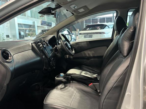 Nissan Note II Рестайлинг с пробегом 2017 года, цена 975 000 рублей, 132583 км, хэтчбек, Автокод Объявления