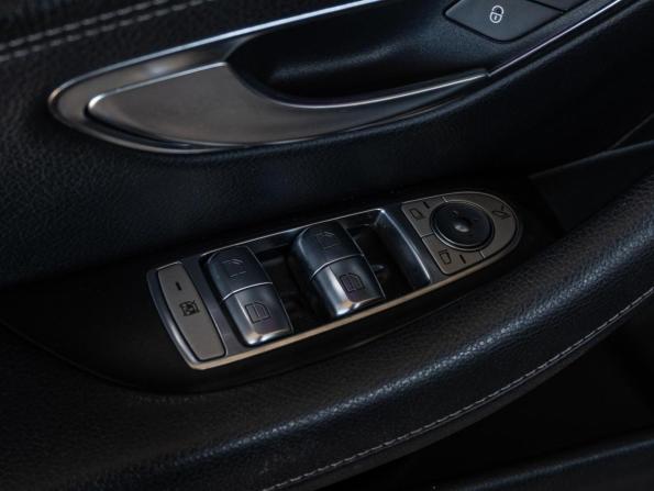 Mercedes-Benz E-Класс V (W213 S213 C238) с пробегом 2016 года, цена 2 800 000 рублей, 220417 км, седан, Автокод Объявления
