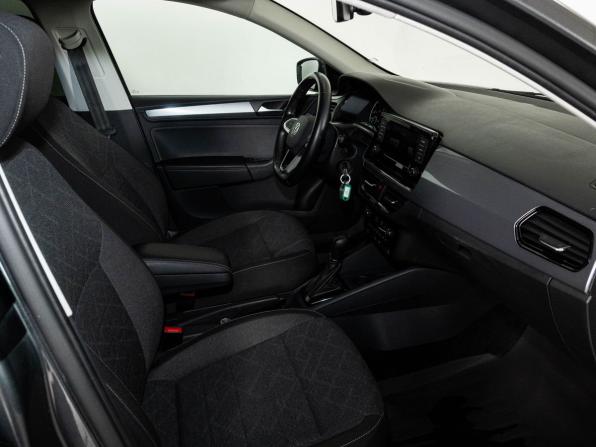 Volkswagen Polo VI с пробегом 2021 года, цена 1 679 000 рублей, 49300 км, лифтбек, Автокод Объявления