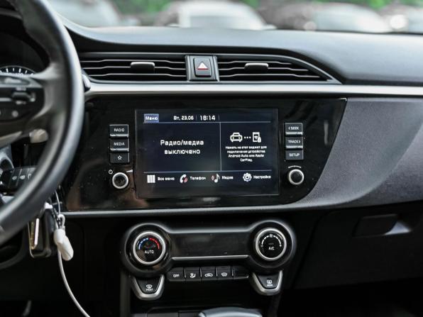 Kia Rio IV Рестайлинг с пробегом 2021 года, цена 1 760 000 рублей, 60625 км, хэтчбек, Автокод Объявления