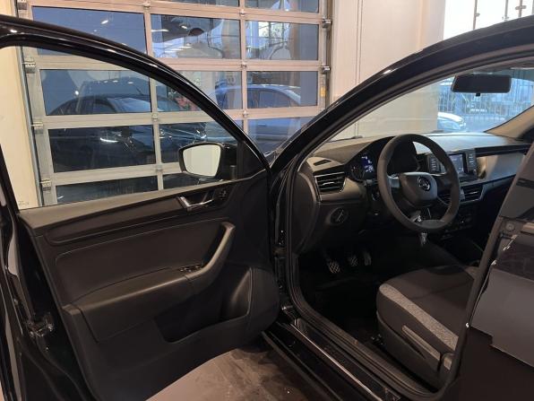 Skoda Rapid II с пробегом 2021 года, цена 1 315 000 рублей, 81135 км, лифтбек, Автокод Объявления