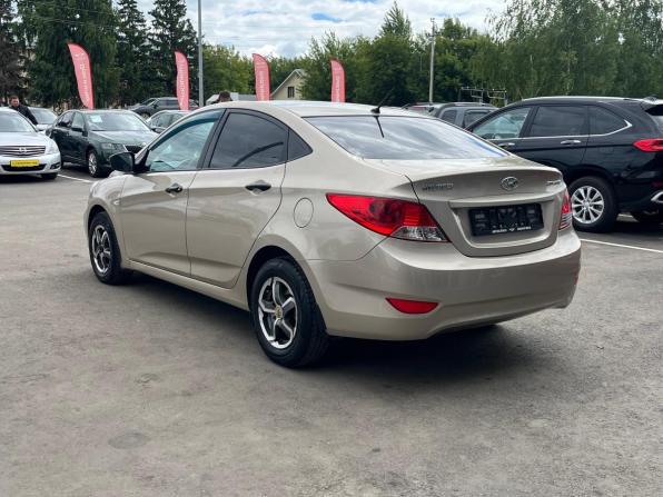 Hyundai Solaris I с пробегом 2013 года, цена 770 000 рублей, 130710 км, седан, Автокод Объявления