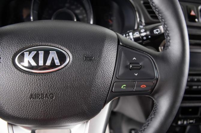 Kia Rio III с пробегом 2013 года, цена 959 000 рублей, 124785 км, хэтчбек, Автокод Объявления