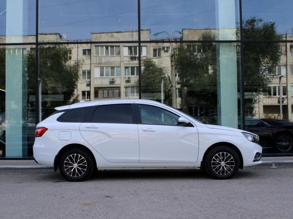 Lada (ВАЗ) Vesta I с пробегом 2021 года, цена 1 237 000 рублей, 28072 км, универсал, Автокод Объявления