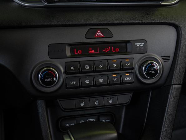 Kia Sportage IV Рестайлинг с пробегом 2018 года, цена 2 050 000 рублей, 146073 км, внедорожник, Автокод Объявления