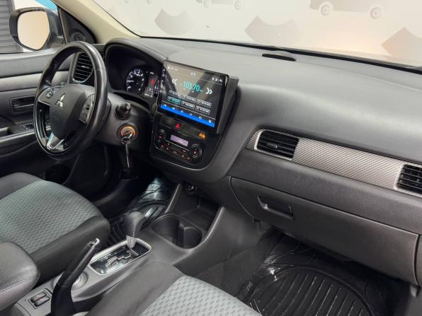 Mitsubishi Outlander III Рестайлинг 2 с пробегом 2015 года, цена 1 804 000 рублей, 88700 км, внедорожник, Автокод Объявления