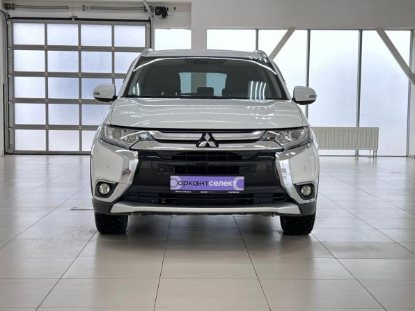 Mitsubishi Outlander III Рестайлинг 2 с пробегом 2016 года, цена 1 885 000 рублей, 113112 км, внедорожник, Автокод Объявления