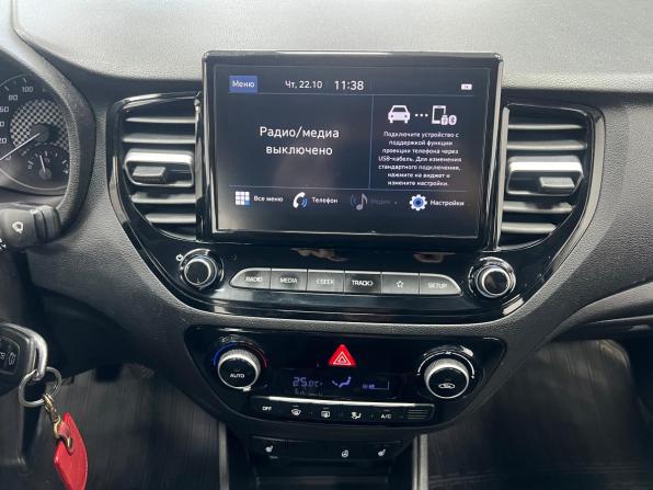 Hyundai Solaris II Рестайлинг с пробегом 2022 года, цена 1 590 000 рублей, 87208 км, седан, Автокод Объявления