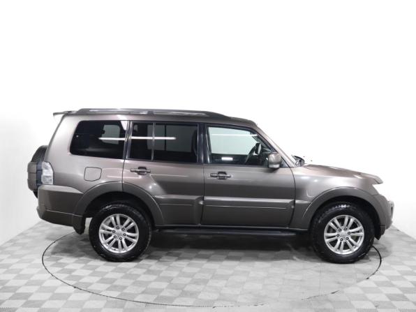 Mitsubishi Pajero IV Рестайлинг 1 с пробегом 2012 года, цена 2 139 000 рублей, 132961 км, внедорожник, Автокод Объявления