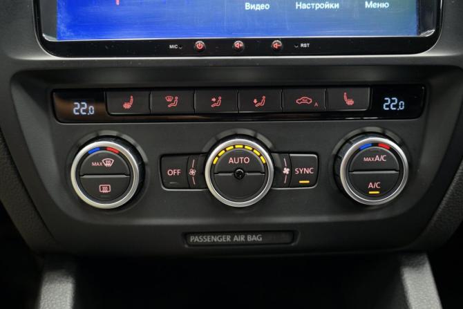 Volkswagen Jetta VI с пробегом 2013 года, цена 1 080 000 рублей, 233850 км, седан, Автокод Объявления