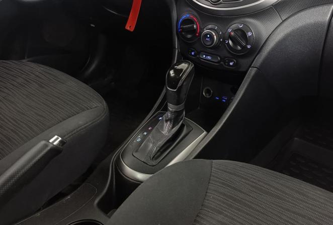 Hyundai Solaris I с пробегом 2014 года, цена 895 000 рублей, 209280 км, седан, Автокод Объявления