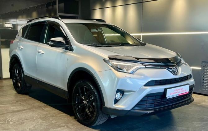 Toyota RAV4 IV (XA40) Рестайлинг с пробегом 2018 года, цена 2 790 000 рублей, 115980 км, внедорожник, Автокод Объявления