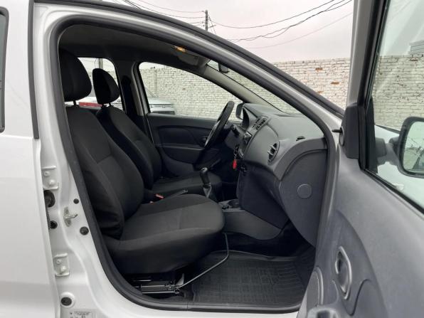 Renault Sandero II Рестайлинг с пробегом 2019 года, цена 718 000 рублей, 126535 км, хэтчбек, Автокод Объявления