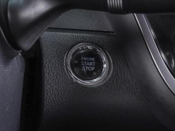 Toyota Camry VIII (XV70) с пробегом 2018 года, цена 2 690 000 рублей, 93817 км, седан, Автокод Объявления