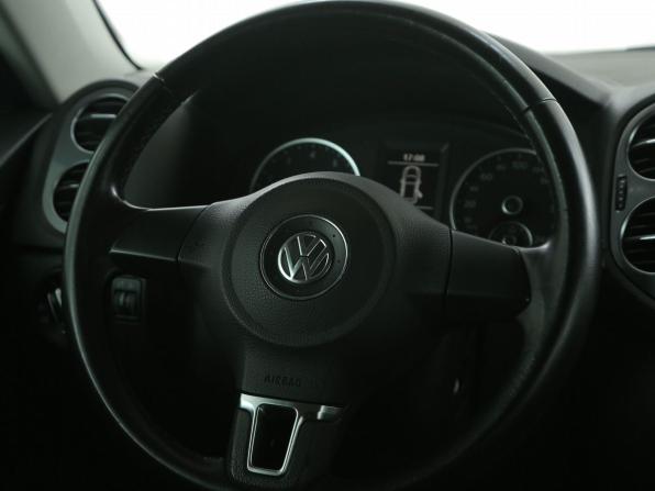 Volkswagen Tiguan I Рестайлинг с пробегом 2012 года, цена 916 000 рублей, 215000 км, внедорожник, Автокод Объявления
