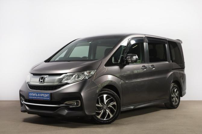 Honda Stepwgn V с пробегом 2015 года, цена 1 849 000 рублей, 130000 км, минивэн, Автокод Объявления