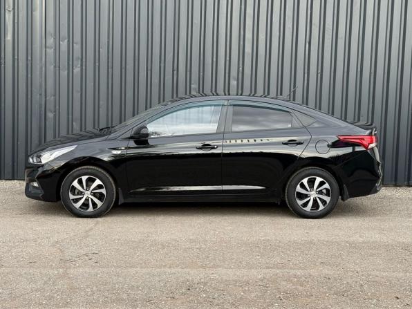 Hyundai Solaris II с пробегом 2018 года, цена 1 245 000 рублей, 67729 км, седан, Автокод Объявления