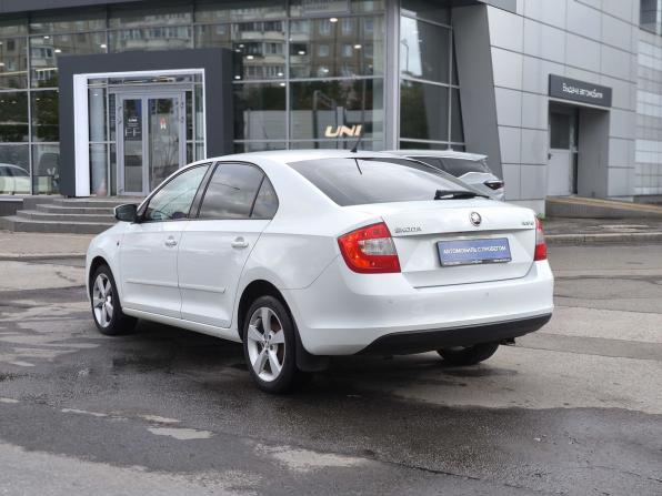 Skoda Rapid I с пробегом 2014 года, цена 805 000 рублей, 204681 км, седан, Автокод Объявления