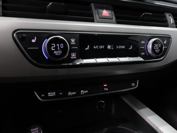 Audi A4 V (B9) Рестайлинг с пробегом 2021 года, цена 2 820 000 рублей, 119621 км, седан, Автокод Объявления