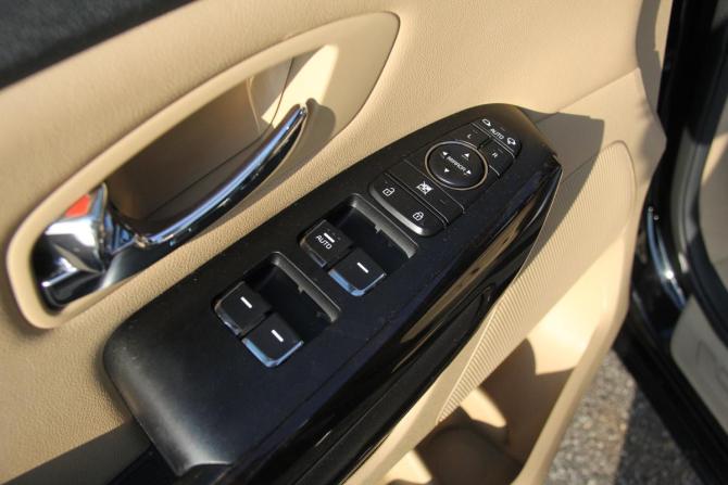 Kia Carnival III с пробегом 2019 года, цена 2 940 300 рублей, 118124 км, минивэн, Автокод Объявления