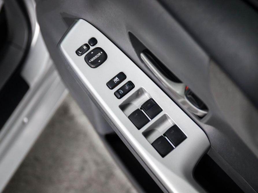 Toyota Prius Alpha I (ZVW40/41) Иркутск  - изображение 18