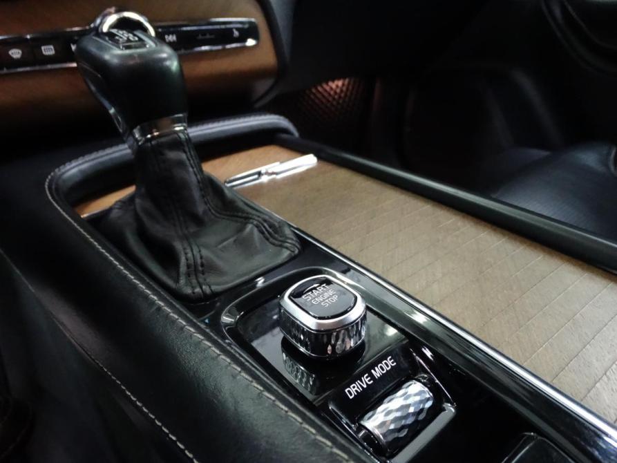 Volvo XC90 II Москва  - изображение 17
