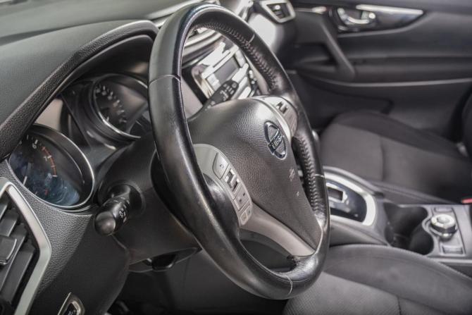 Nissan Qashqai II с пробегом 2018 года, цена 1 799 000 рублей, 166000 км, внедорожник, Автокод Объявления