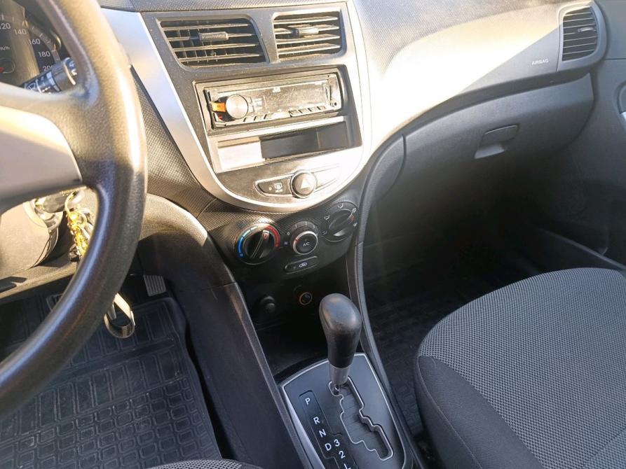 Hyundai Solaris I Санкт-Петербург  - изображение 14