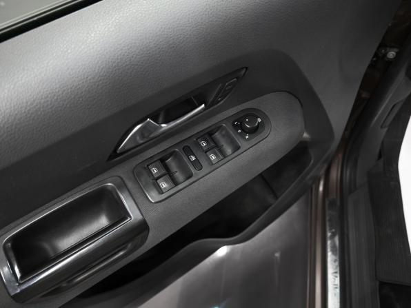 Volkswagen Amarok I с пробегом 2013 года, цена 1 945 000 рублей, 213406 км, offers.body_type.unknown, Автокод Объявления