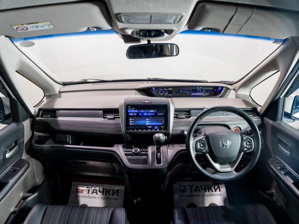 Honda Freed II с пробегом 2018 года, цена 1 530 000 рублей, 108700 км, компактвэн, Автокод Объявления