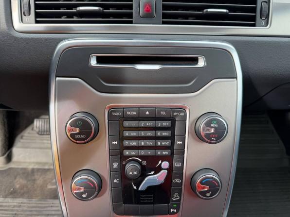 Volvo XC70 II с пробегом 2011 года, цена 1 255 000 рублей, 321000 км, универсал, Автокод Объявления