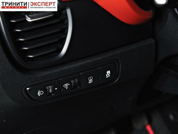 Kia Rio IV Рестайлинг с пробегом 2021 года, цена 1 997 000 рублей, 65576 км, хэтчбек, Автокод Объявления