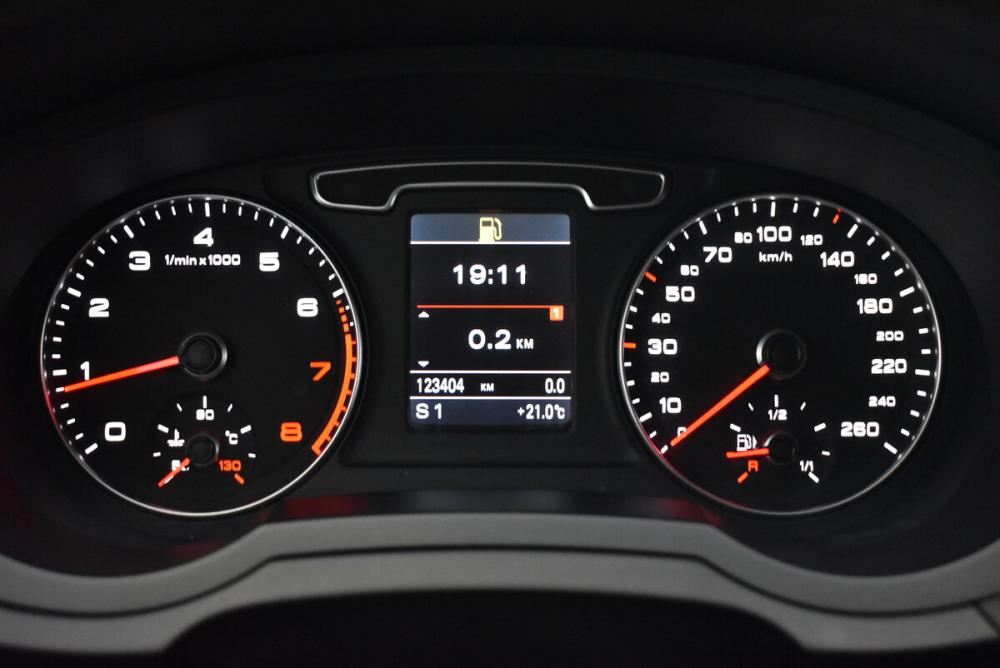 Audi Q3 I (8U) Москва  - изображение 6