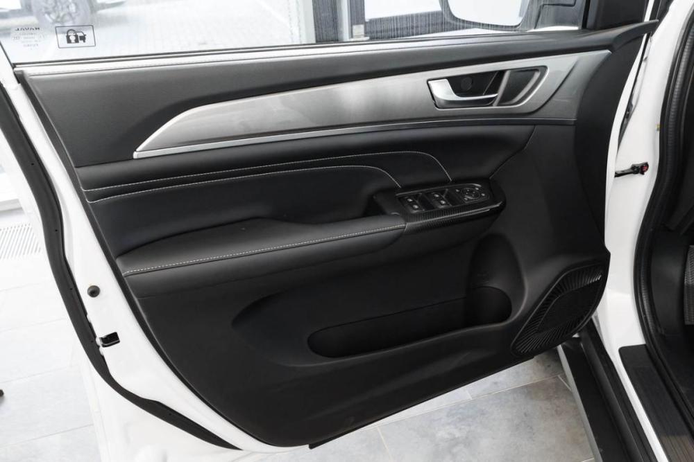 Haval M6 II Красноярск  - изображение 13