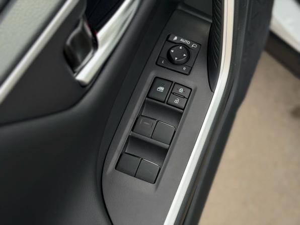 Toyota RAV4 V (XA50) с пробегом 2025 года, цена 4 250 000 рублей, 50 км, внедорожник, Автокод Объявления