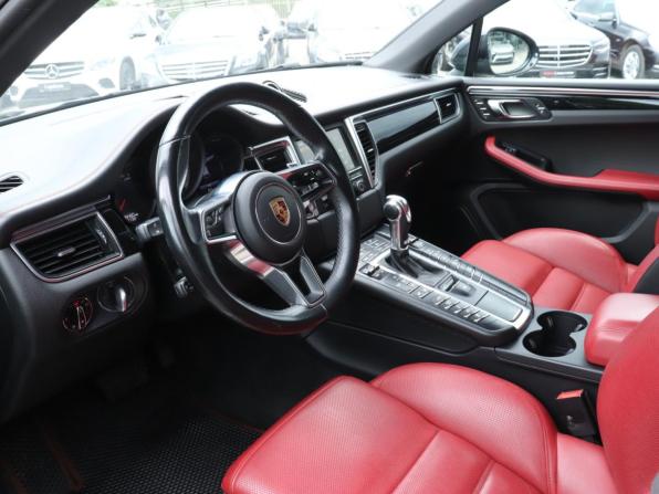 Porsche Macan I с пробегом 2015 года, цена 3 300 000 рублей, 109312 км, внедорожник, Автокод Объявления
