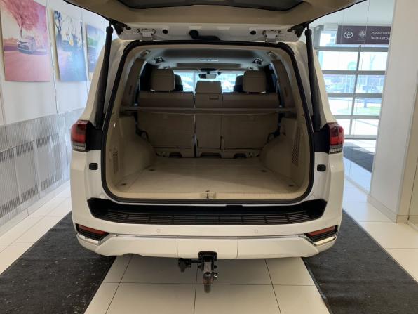 Toyota Land Cruiser 300 Series с пробегом 2021 года, цена 10 999 000 рублей, 76350 км, внедорожник, Автокод Объявления